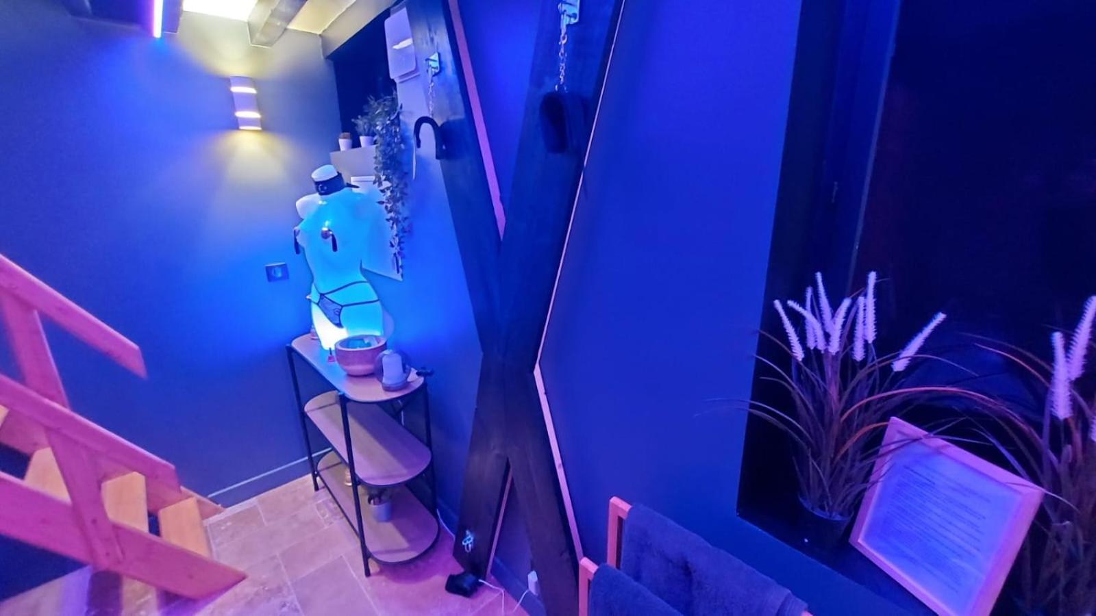 Loveroom Sauna, Balneo, Parking Prive Dans Le Centre De Honfleur Eksteriør bilde