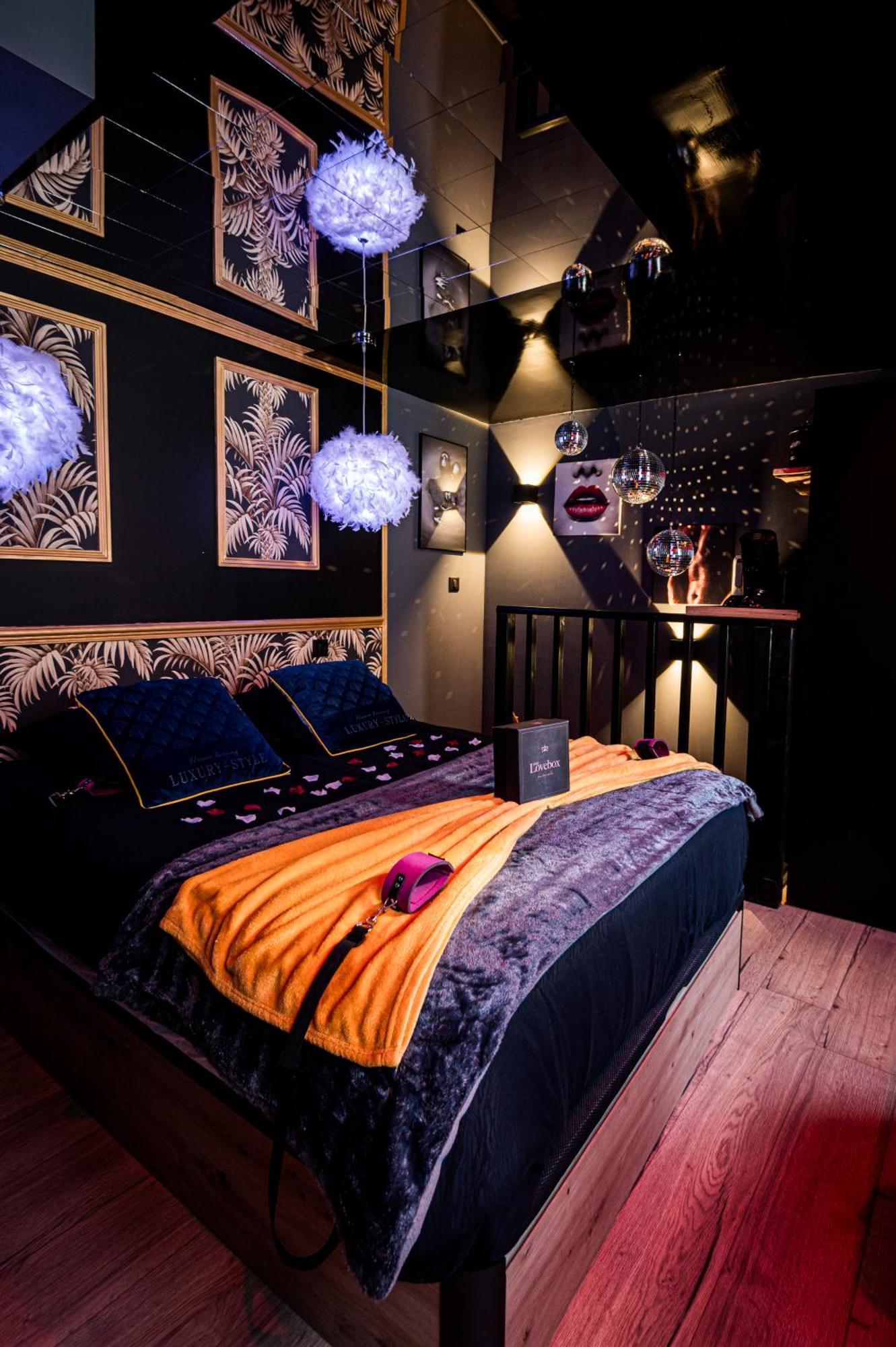 Loveroom Sauna, Balneo, Parking Prive Dans Le Centre De Honfleur Rom bilde